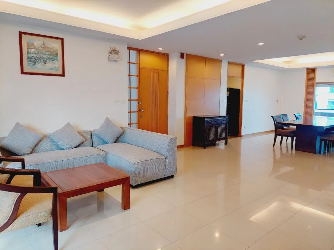 Property photos for Esmeralda Apartments