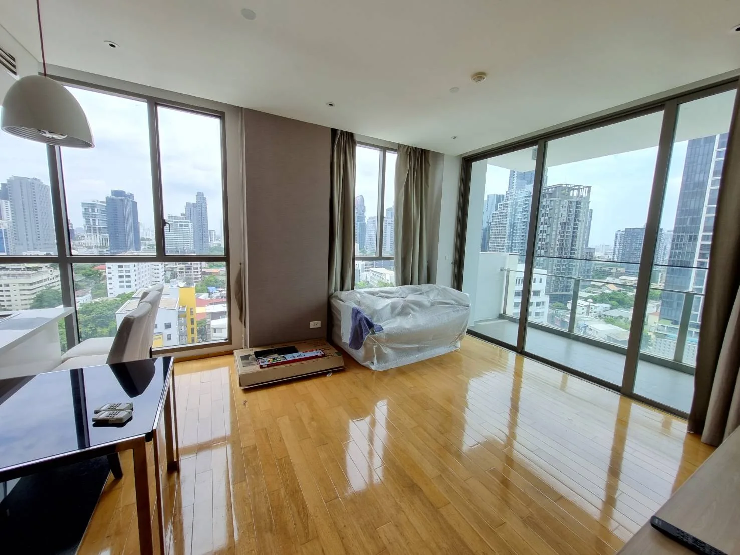Property photos for Aequa Sukhumvit 49