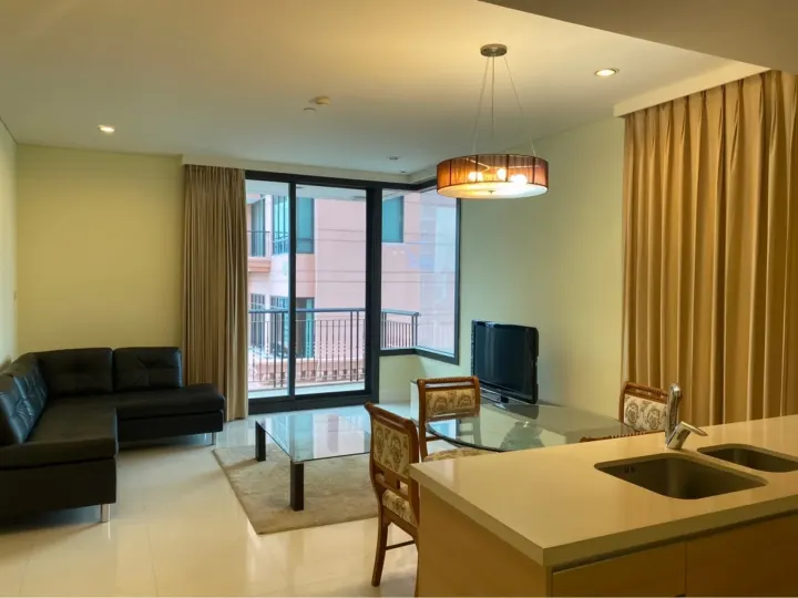 Property photos for Aguston Sukhumvit 22