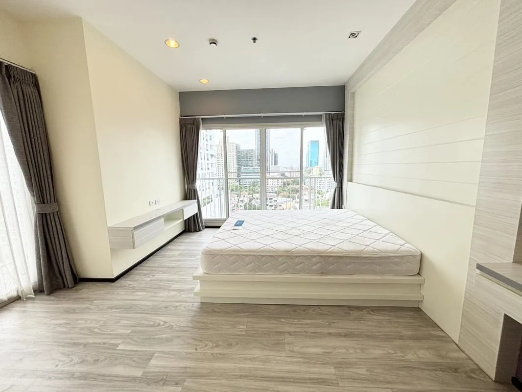 Property photos for Noble Ora