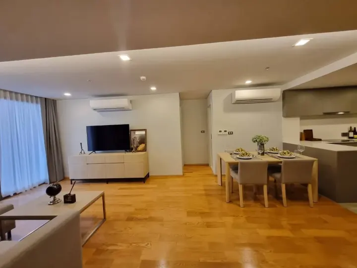 Property photos for Piya Apartment Sukhumvit 15