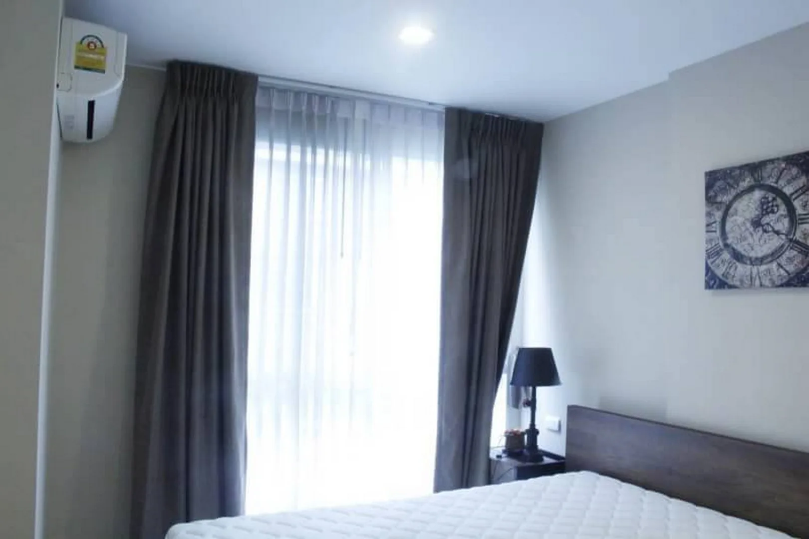 Property photos for Metro Luxe Rama 4