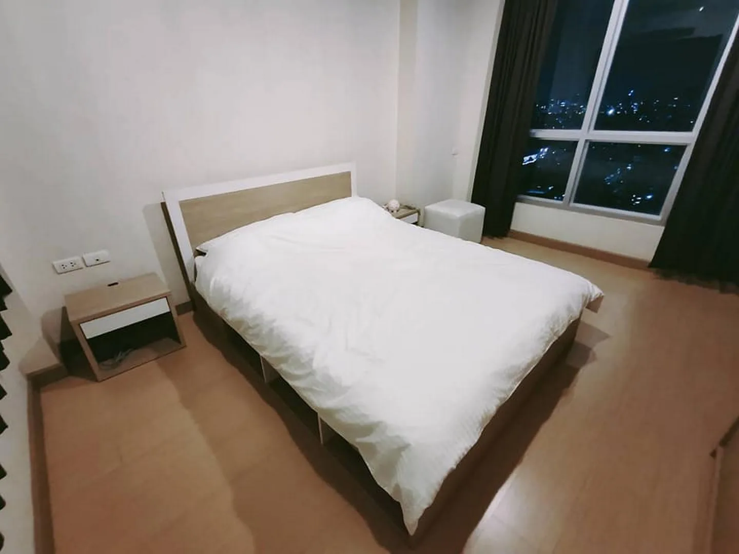 Property photos for Life Ratchadapisek