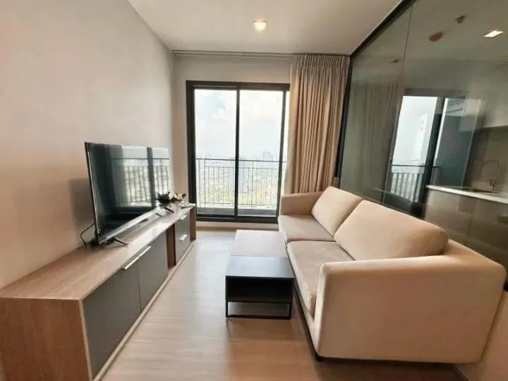 Property photos for Life Sathorn Sierra