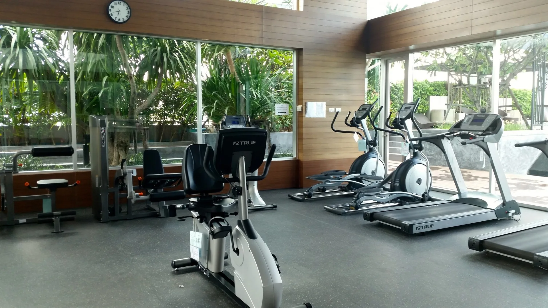 Property photos for Thru Thonglor