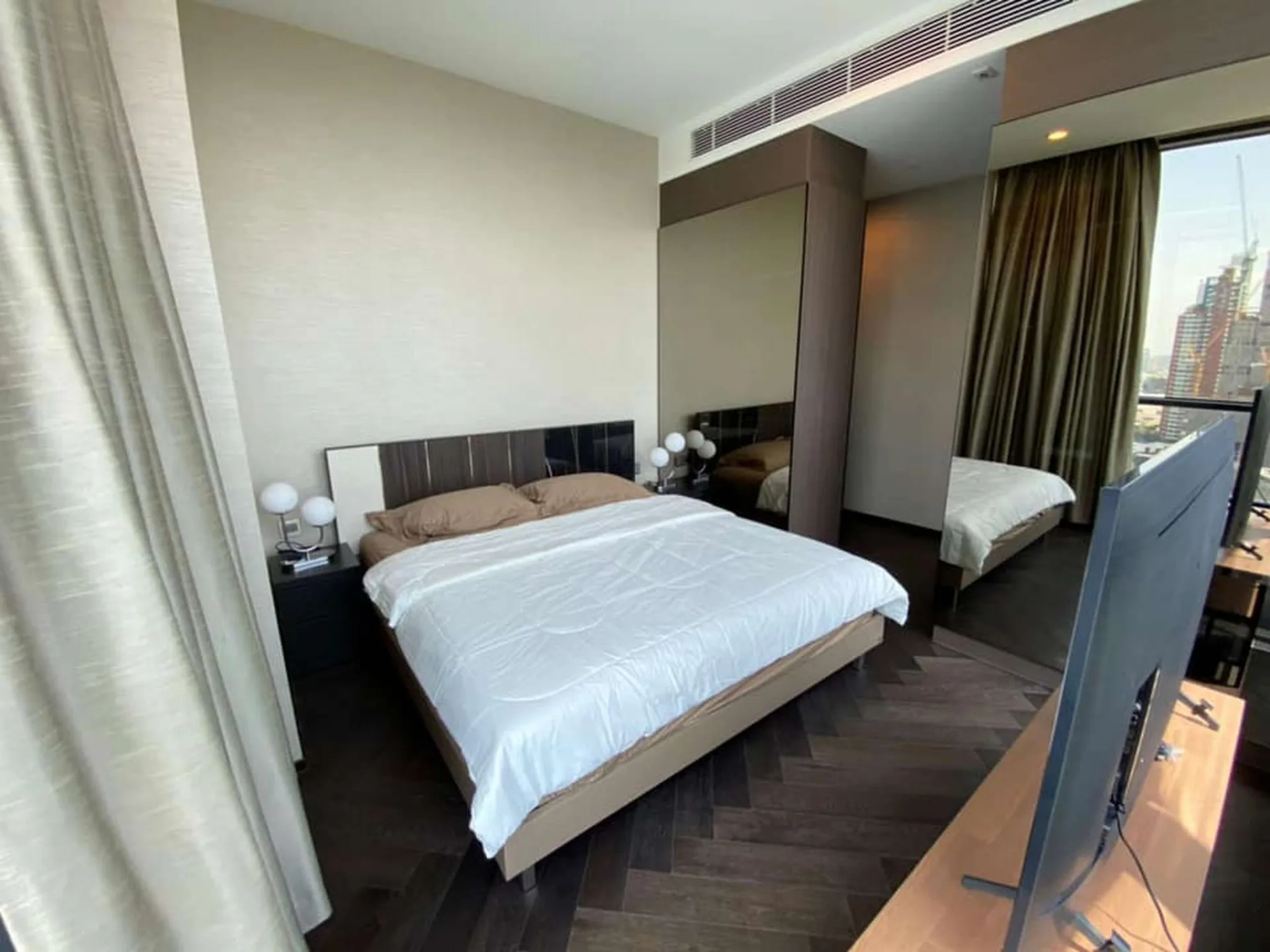 Property photos for The Esse Sukhumvit 36