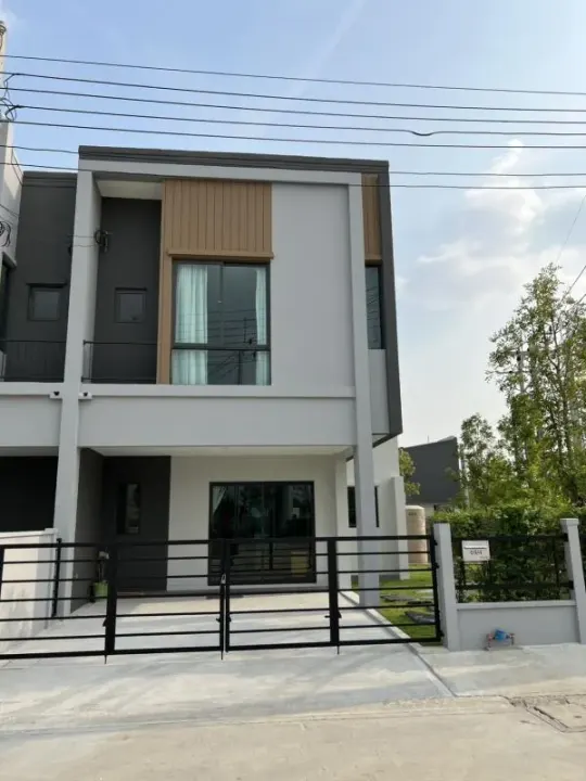Property photos for Pleno Sukhumvit-bangna 2