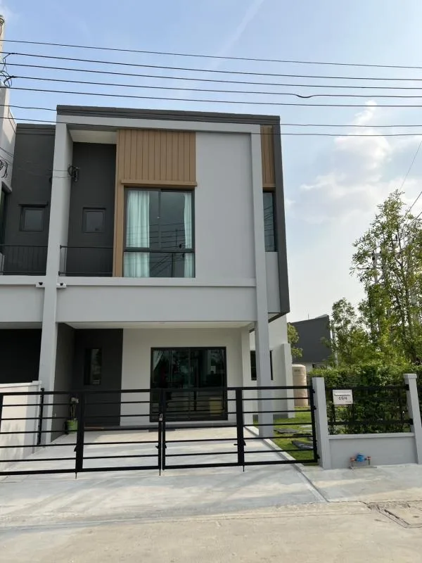 Property photos for Pleno Sukhumvit-bangna 2