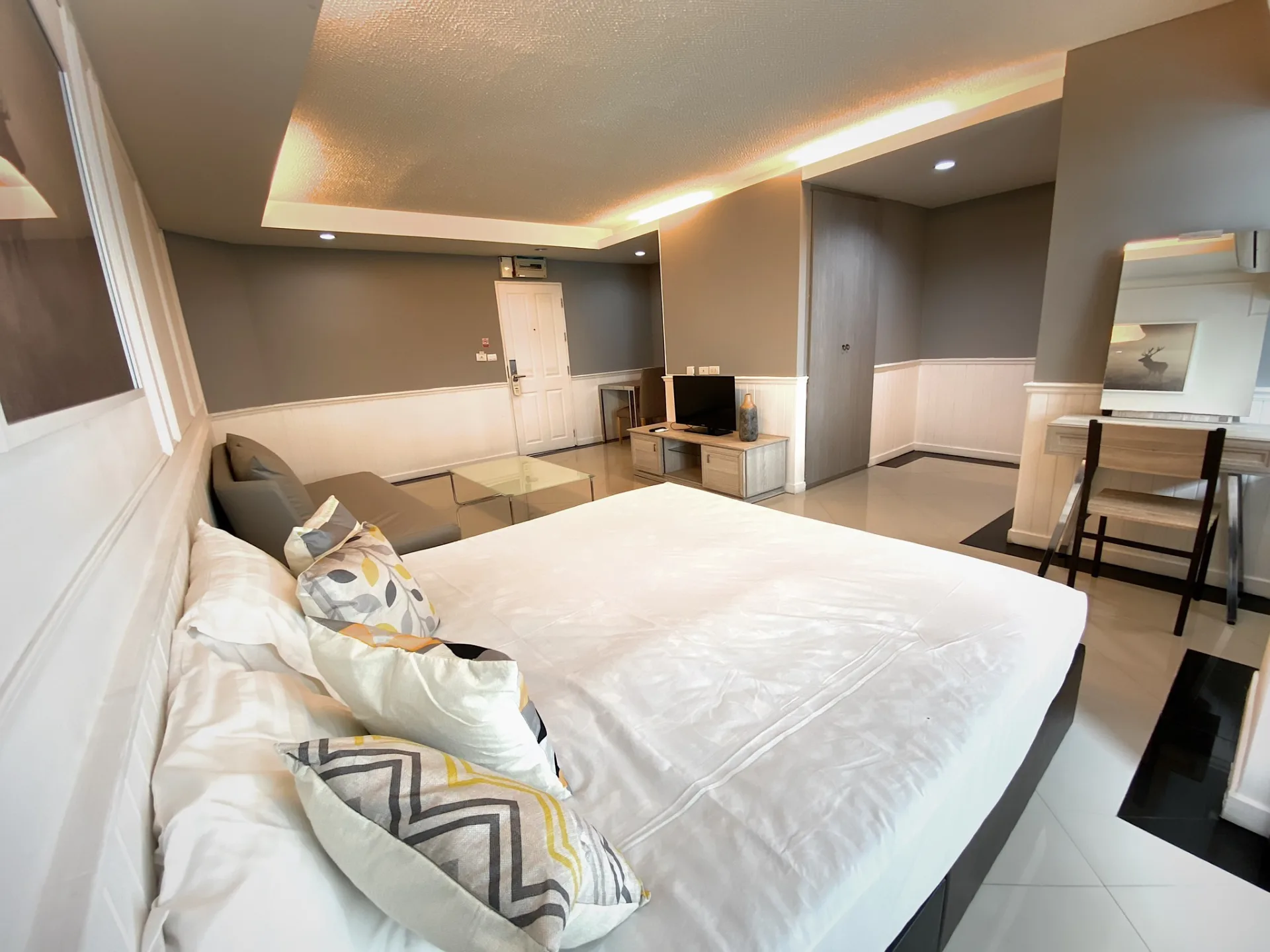 Property photos for The Waterford Sukhumvit 50 Onnut