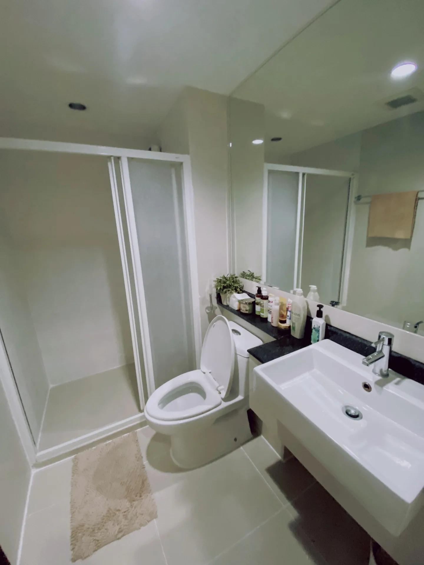 Property photos for The Kris Ratchada