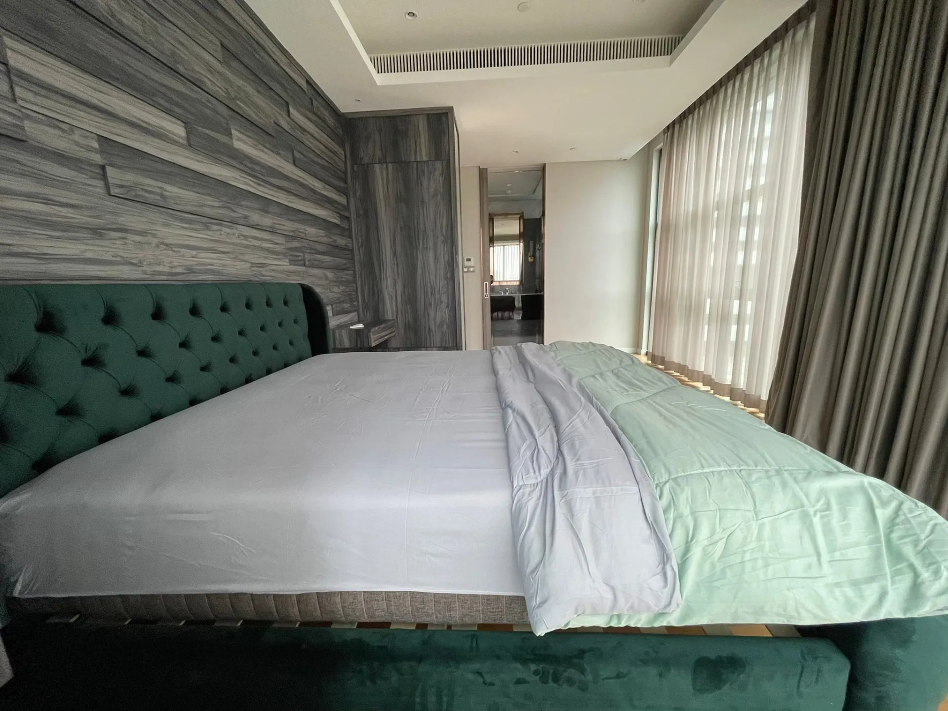 Property photos for Sindhorn Tonson