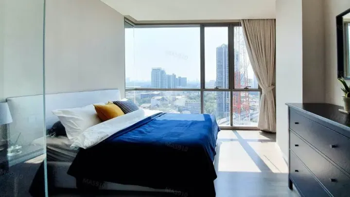 Property photos for The Room Sukhumvit 69