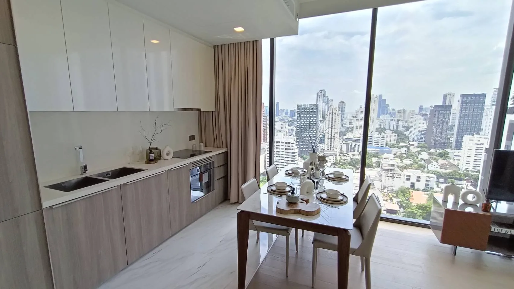 Property photos for Celes Asoke