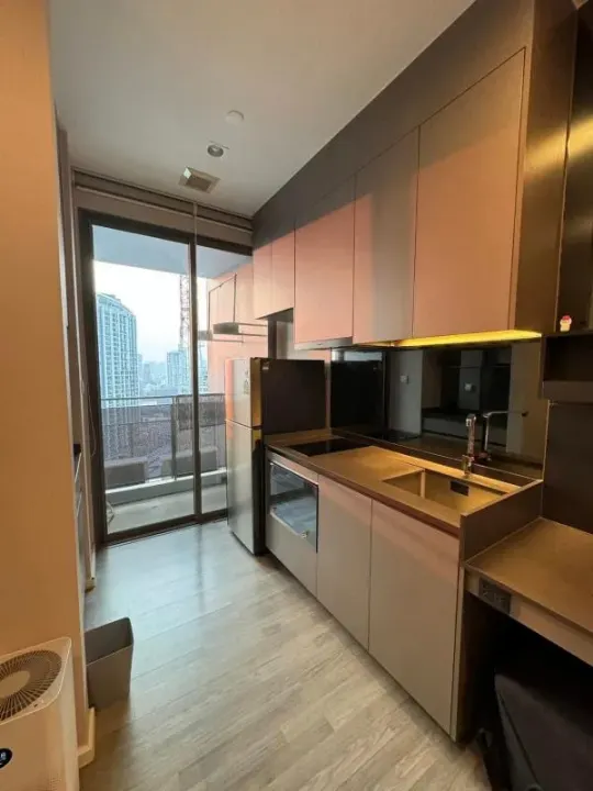 Property photos for The Room Sukhumvit 69