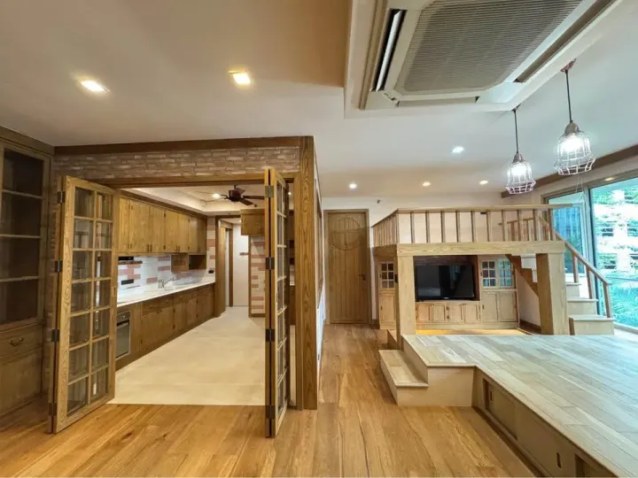 Property photos for The Legend Saladaeng