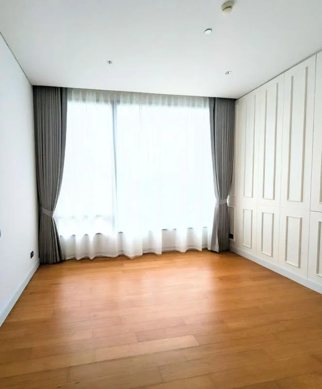 Property photos for Sindhorn Residence