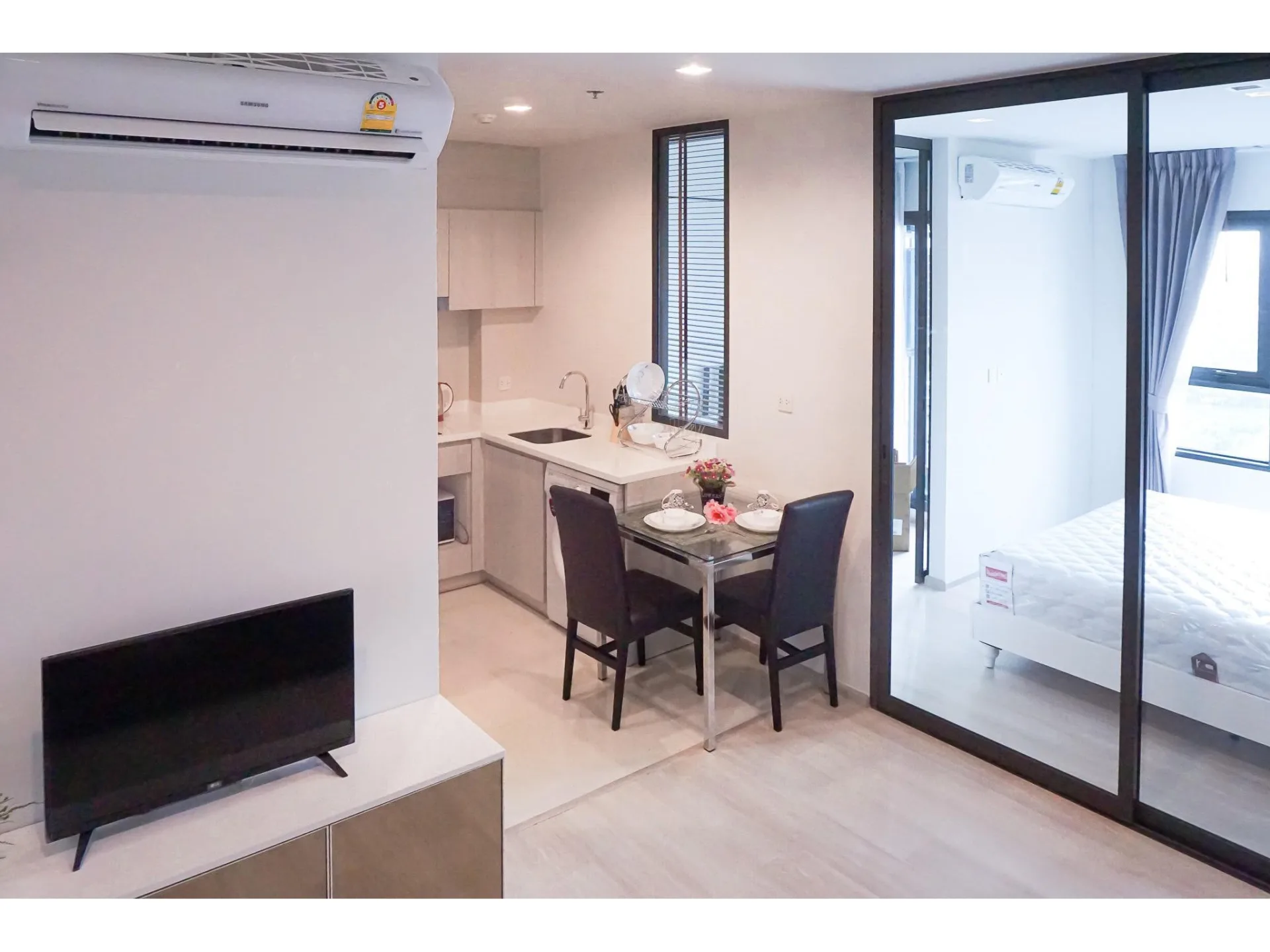 Property photos for Life One Wireless