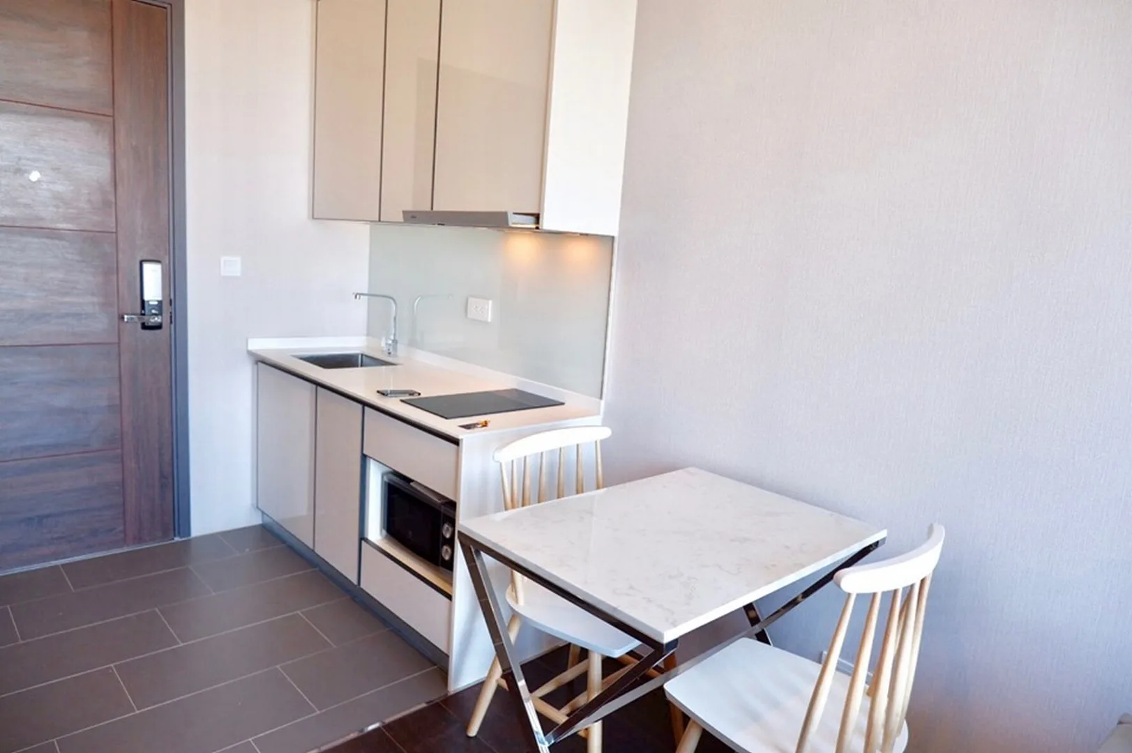 Property photos for C Ekkamai