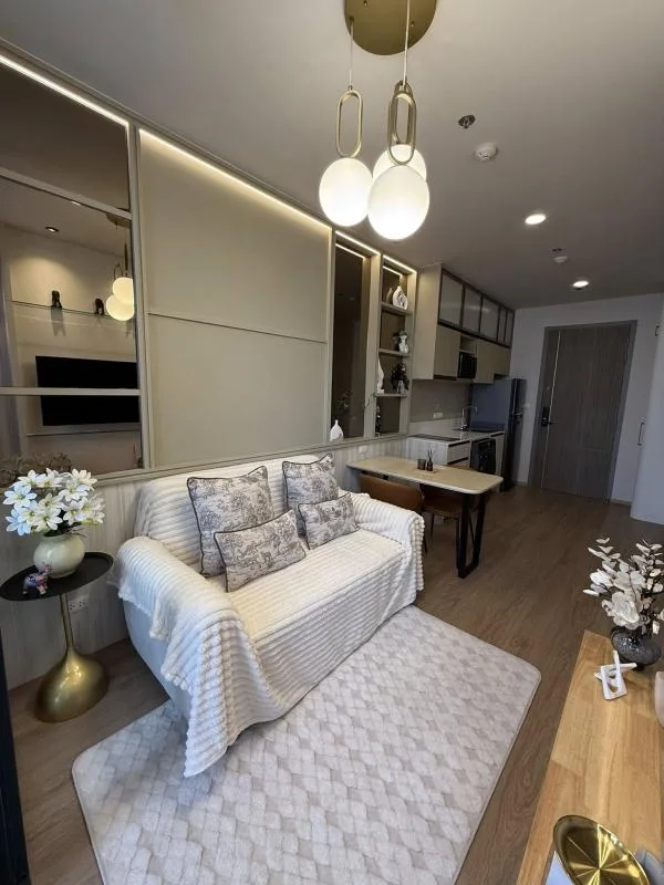 Property photos for The Issara Sathorn