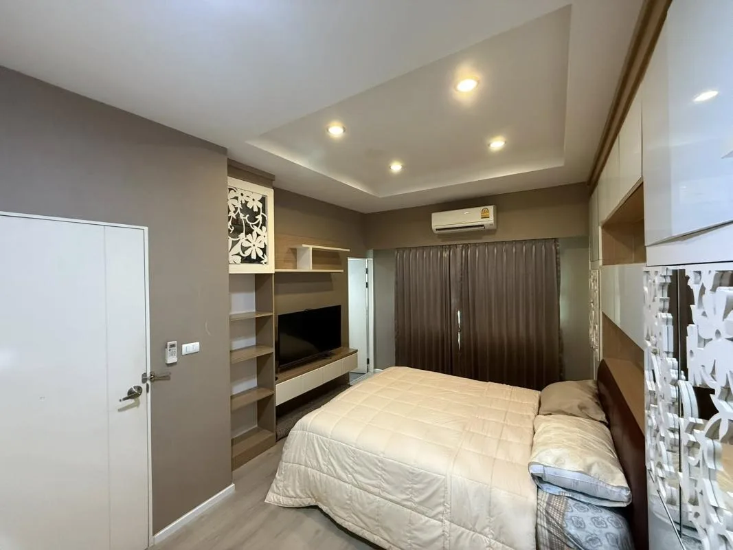 Property photos for Baan Klang Muang Sukhumvit 77