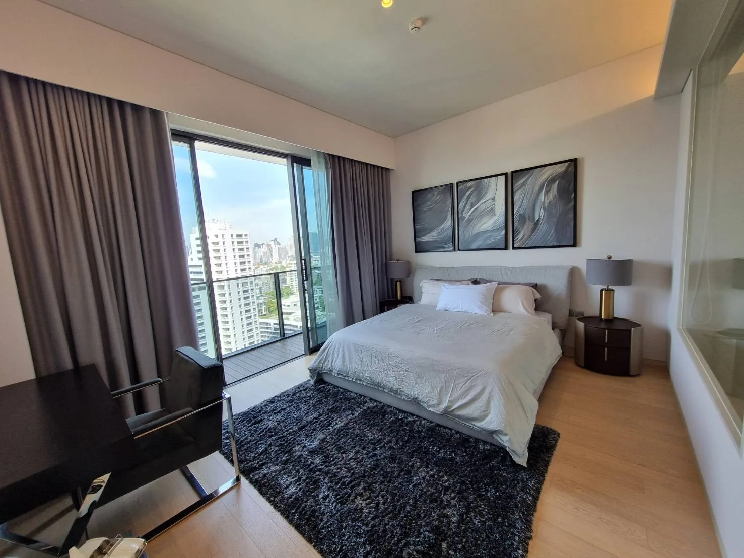 Property photos for Tela Thonglor