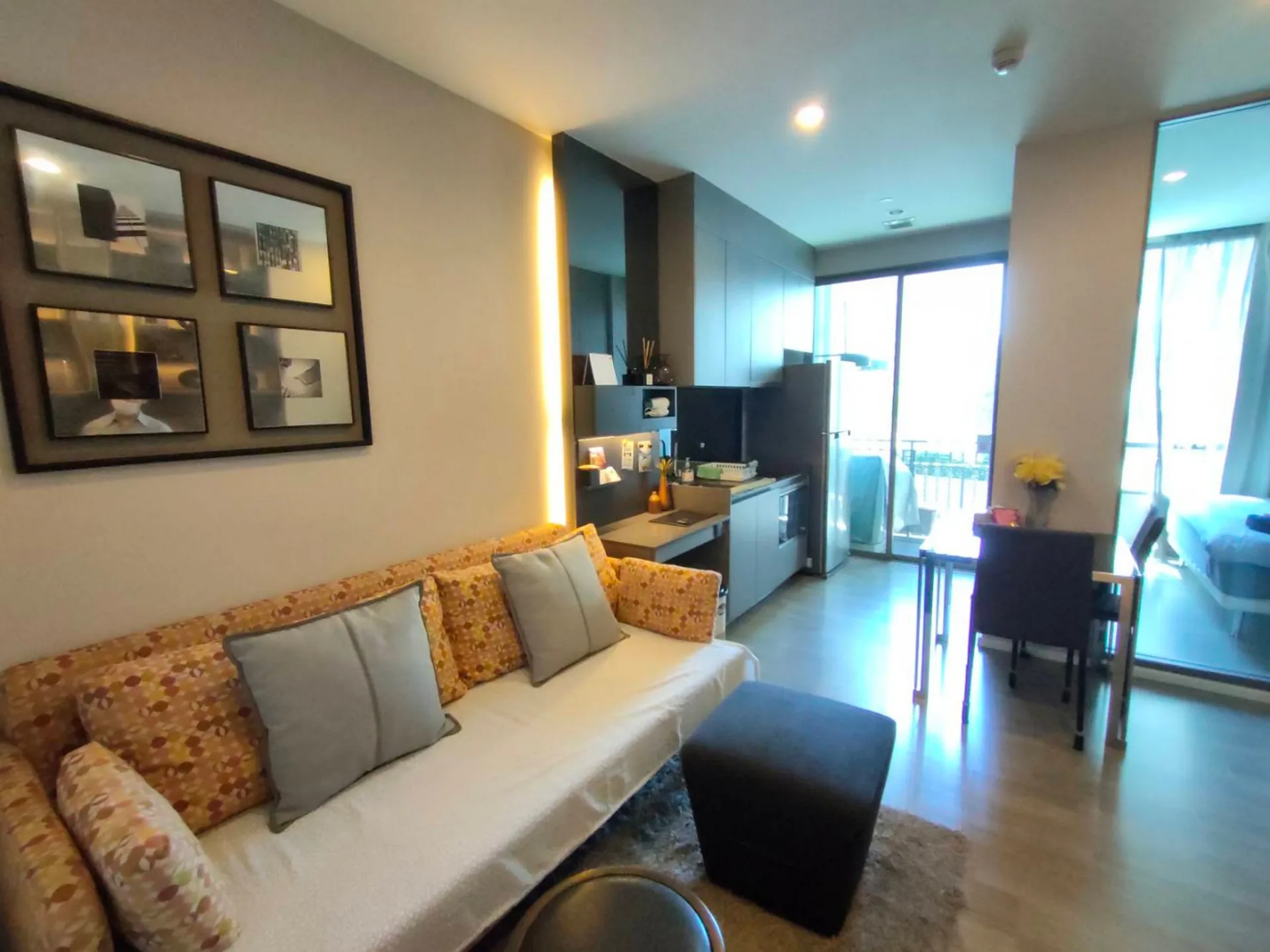 Property photos for The Room Sukhumvit 69