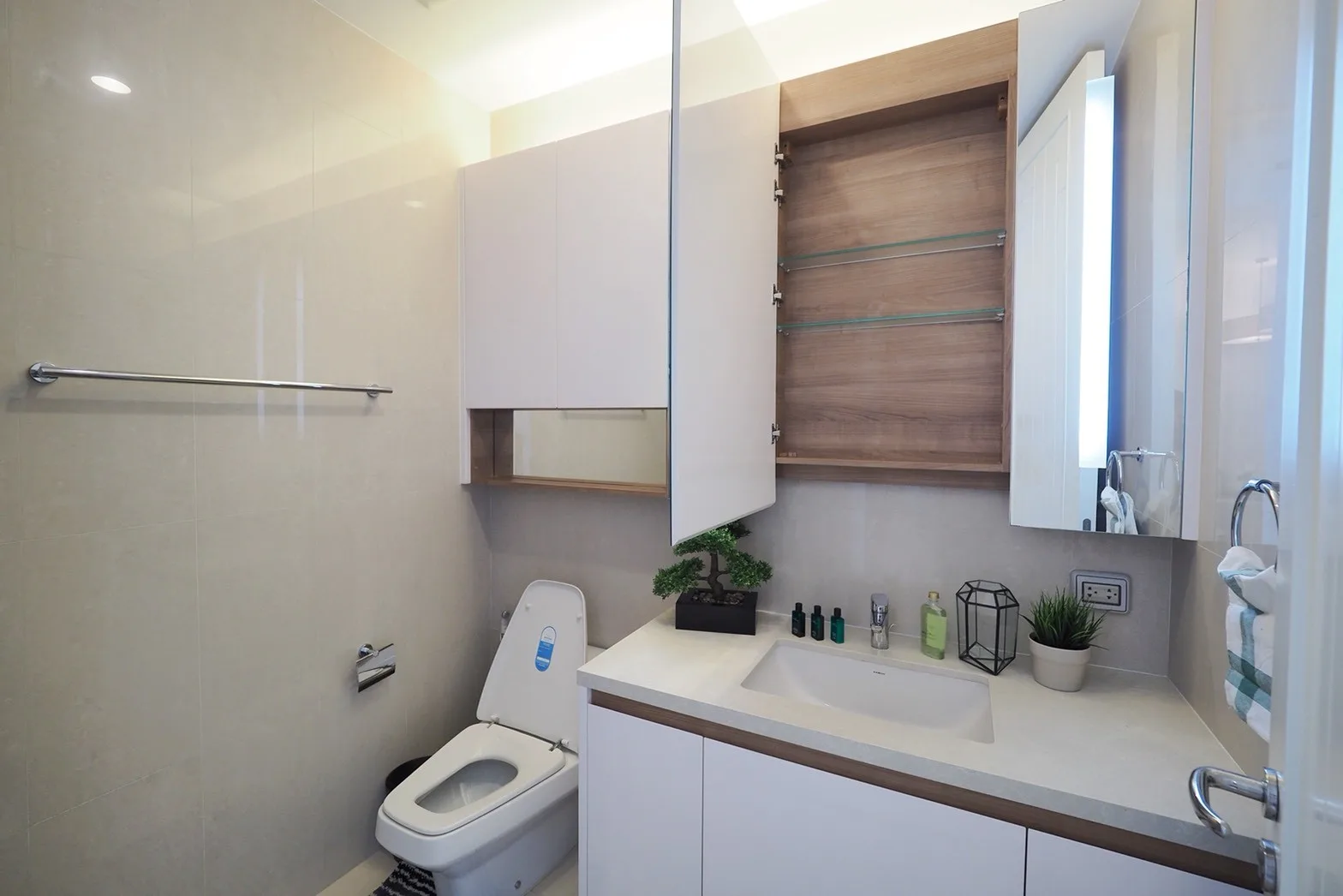 Property photos for Q Langsuan