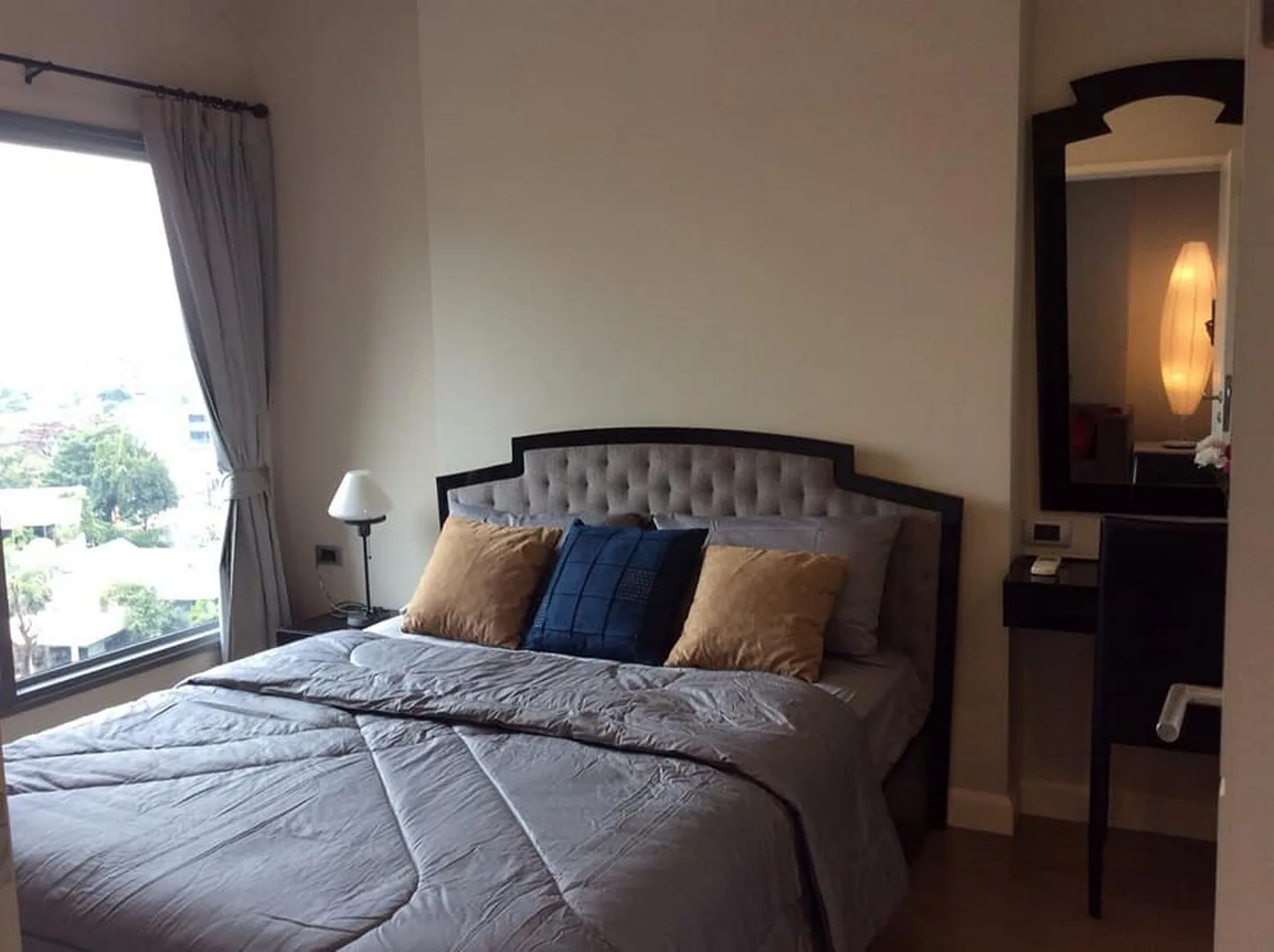 Property photos for The Crest Sukhumvit 34