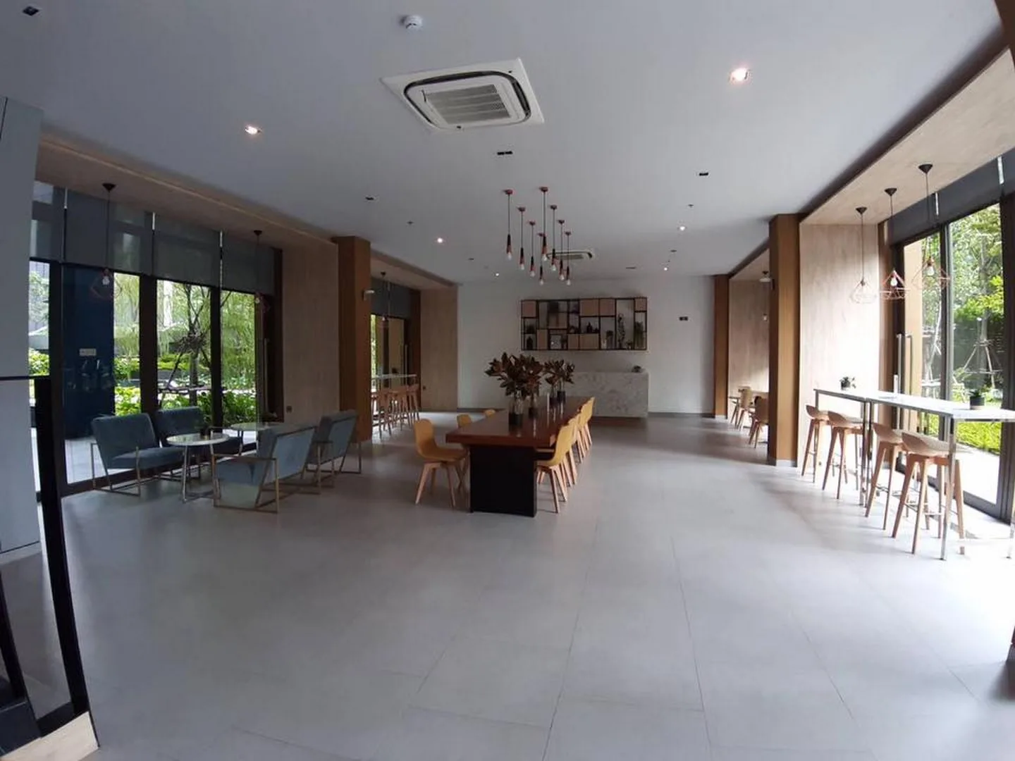 Property photos for Lumpini Suite Phetchaburi - Makkasan