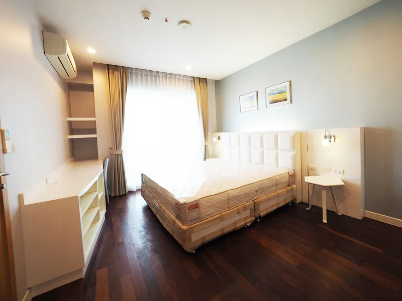 Property photos for Circle Condominium