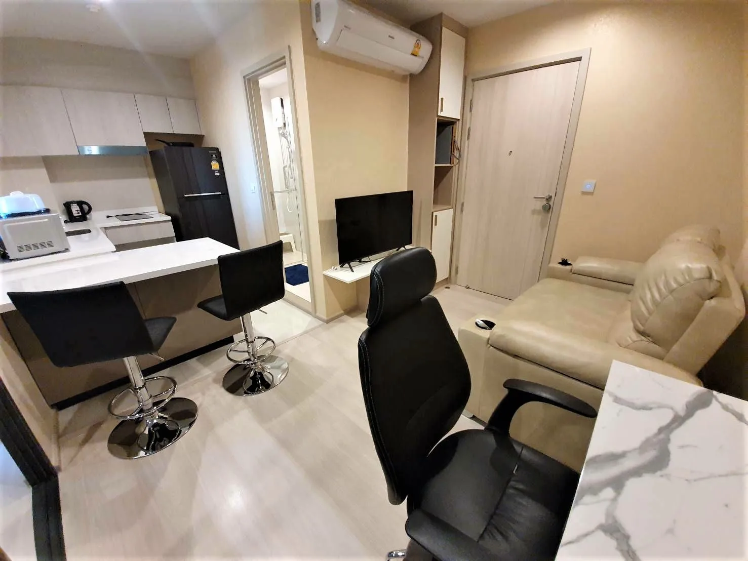 Property photos for Life One Wireless