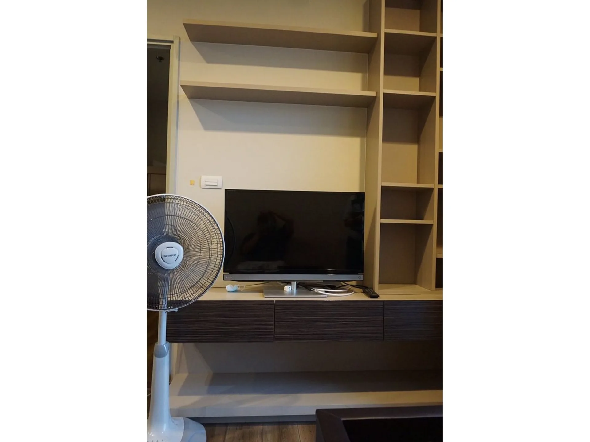 Property photos for Onyx Phaholyothin