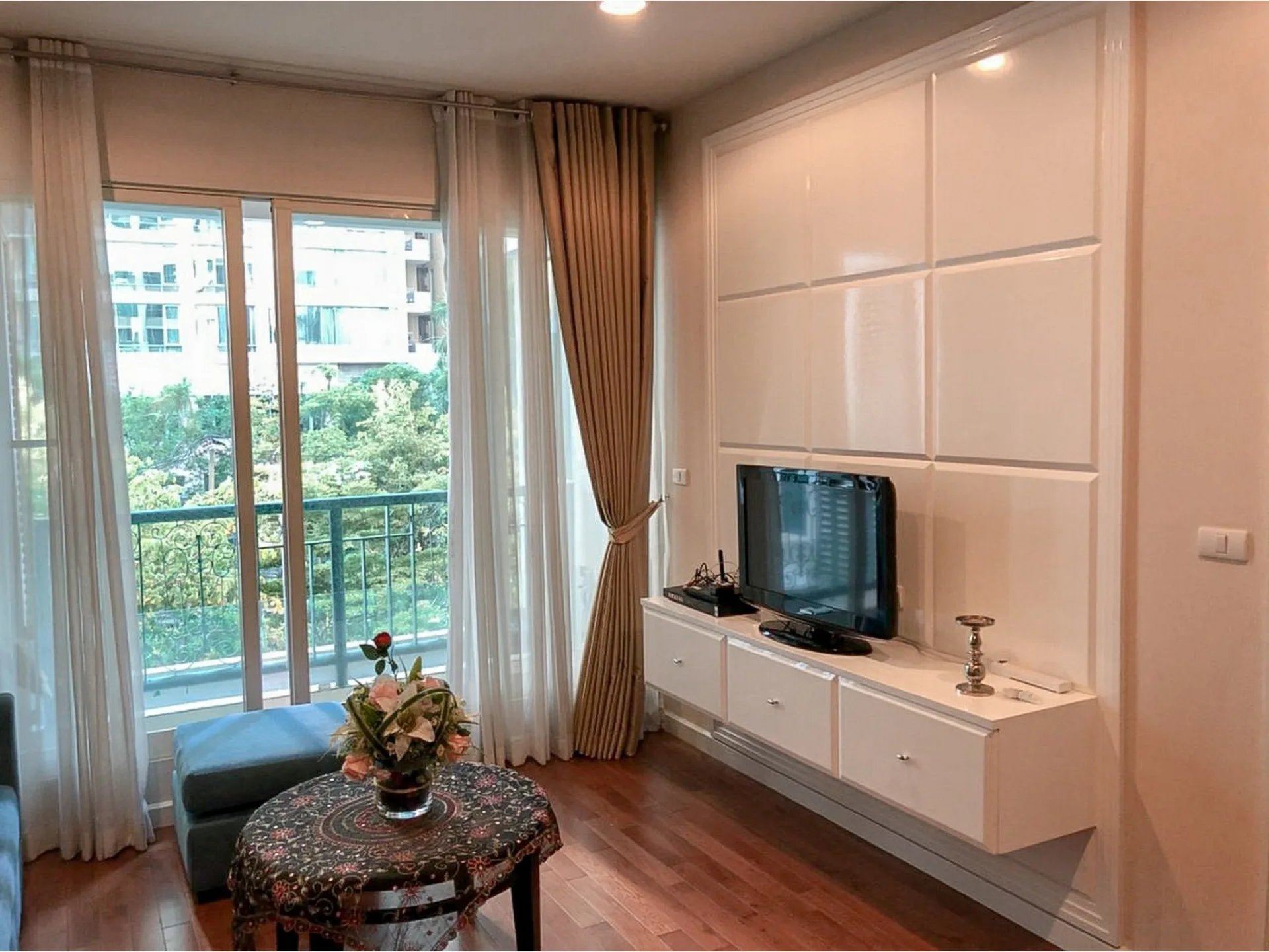 Property photos for The Address Chidlom