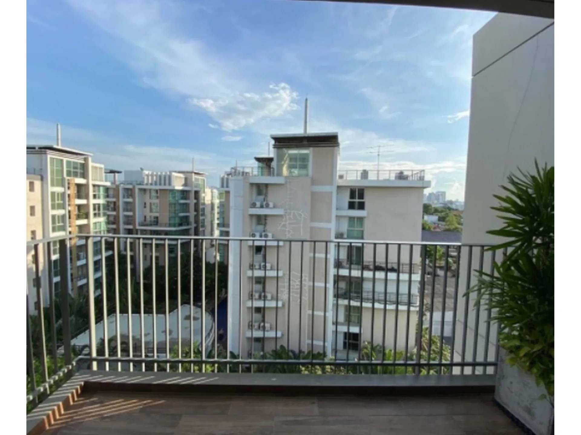 Property photos for Supreme Legend