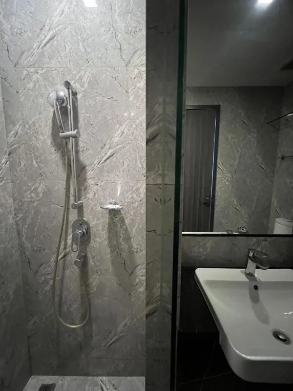Property photos for Ashton Asoke