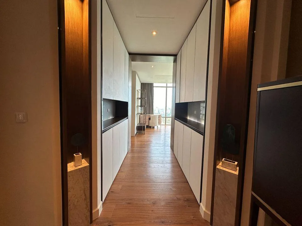 Property photos for 185 Rajadamri