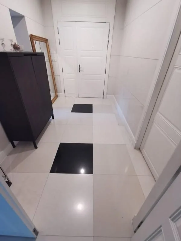 Property photos for Royal Residence Park