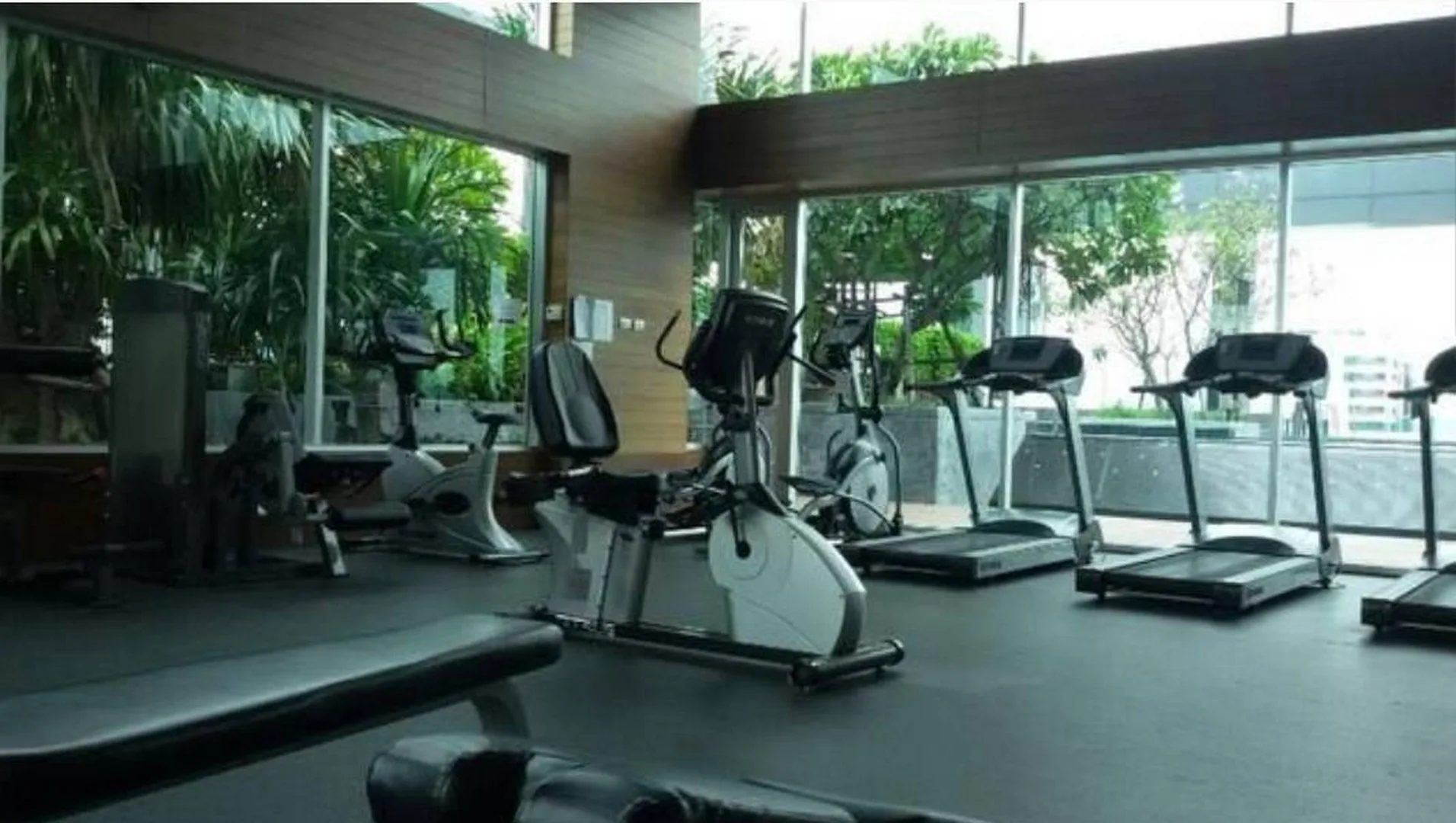 Property photos for Thru Thonglor