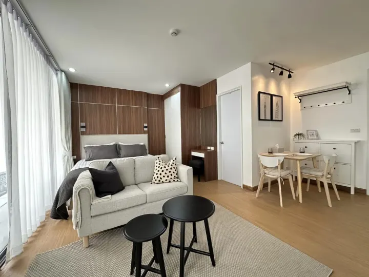 Property photos for 6th Avenue Sukhumvit 15