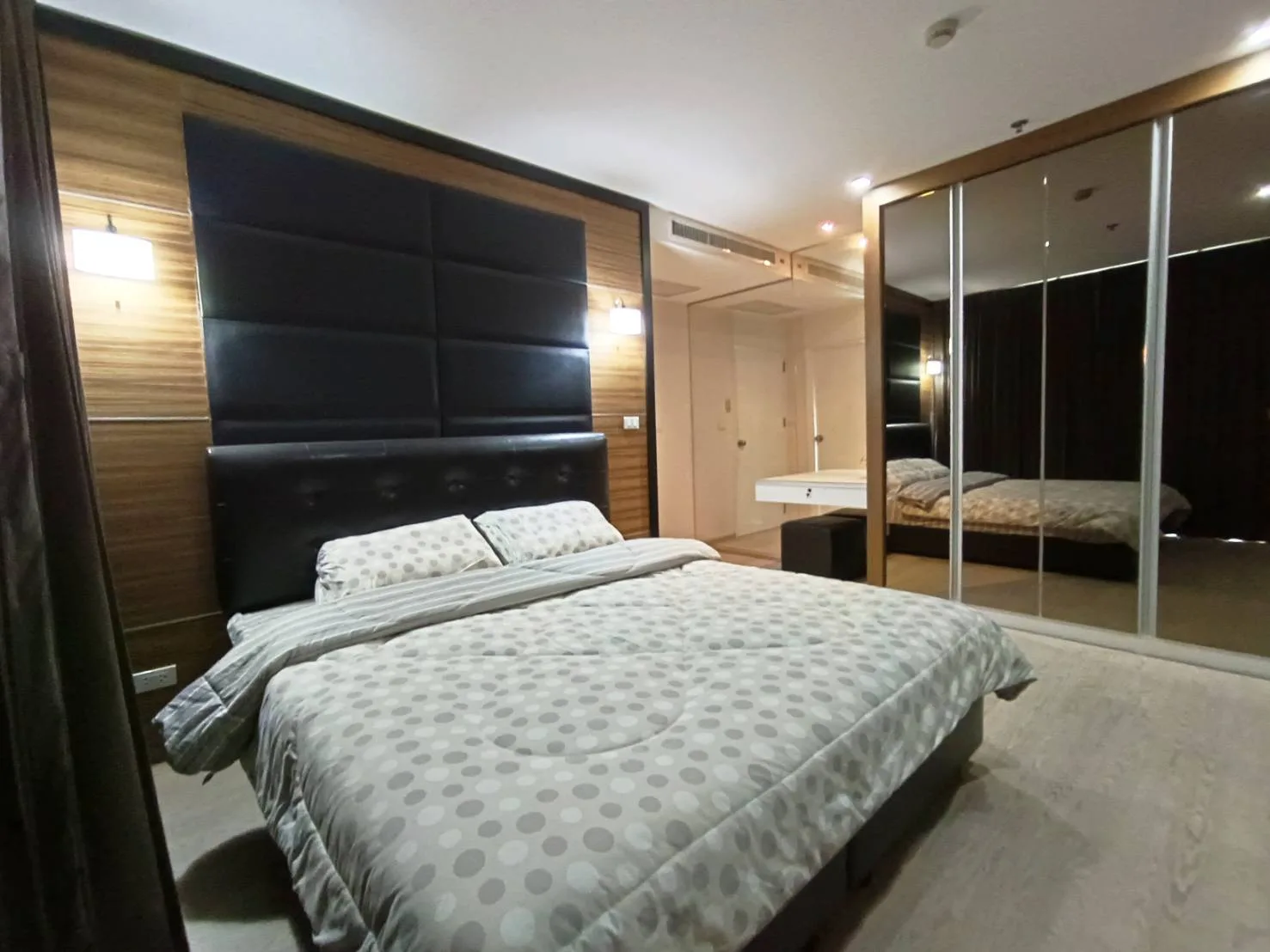 Property photos for Noble Remix