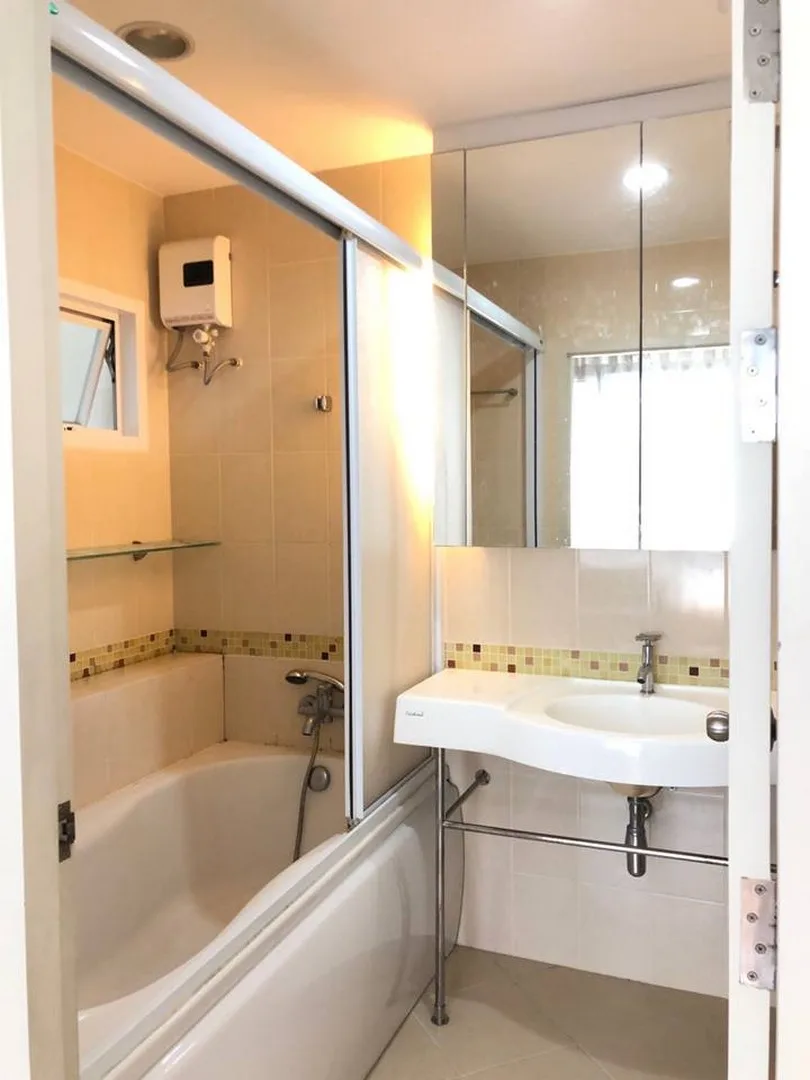 Property photos for Life @ Ratchada