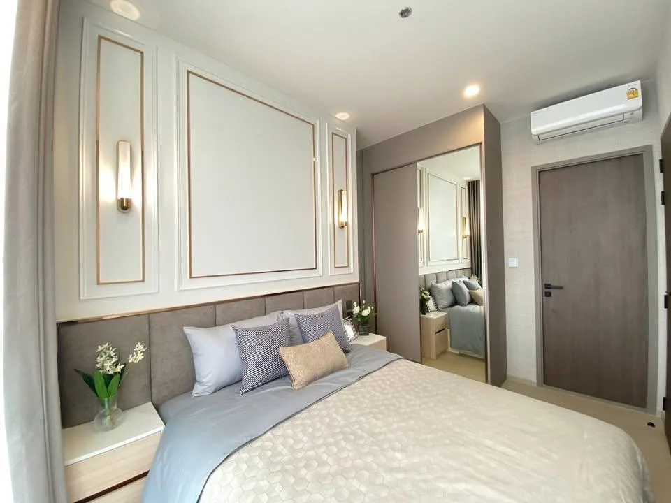 Property photos for The Extro Phayathai-rangnam