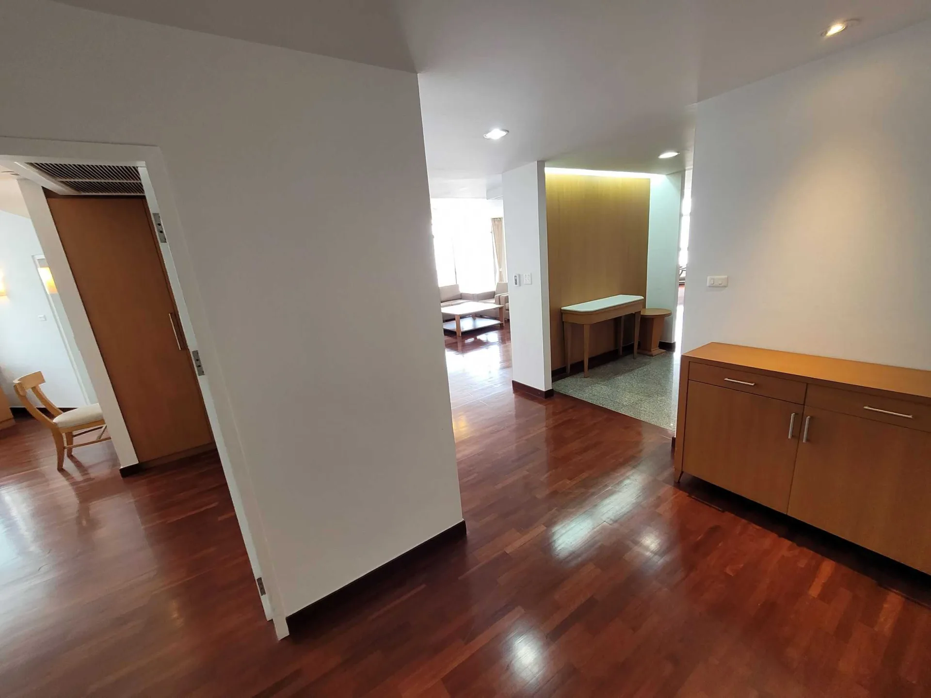 Property photos for Prasanmitr Thani Tower
