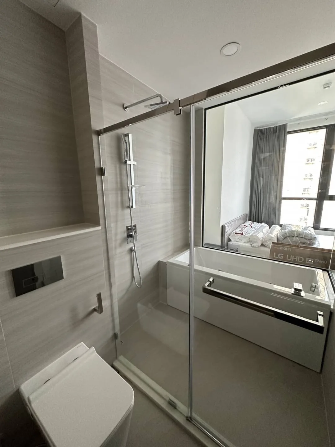 Property photos for Park Origin Thonglor