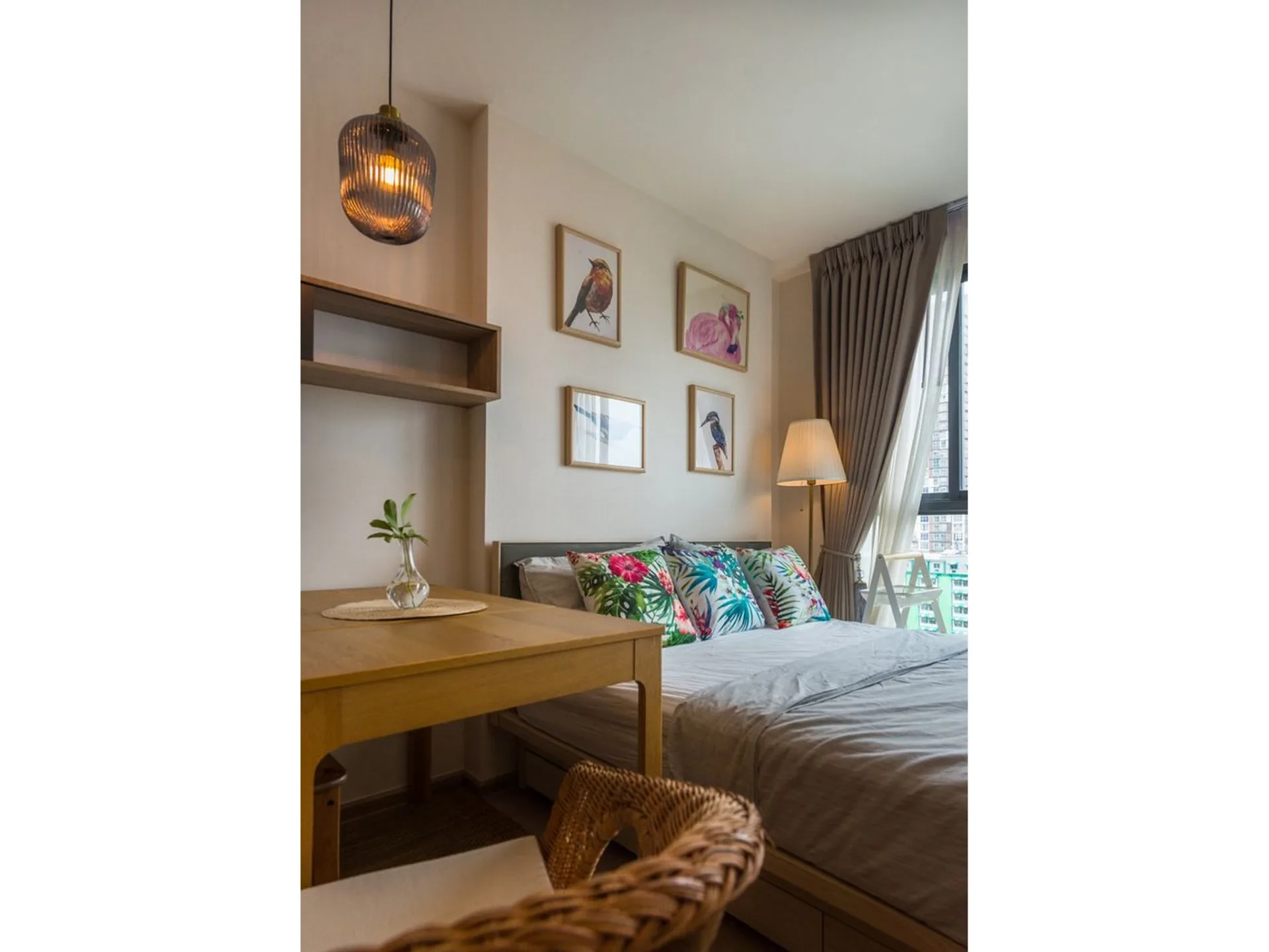 Property photos for IDEO O2