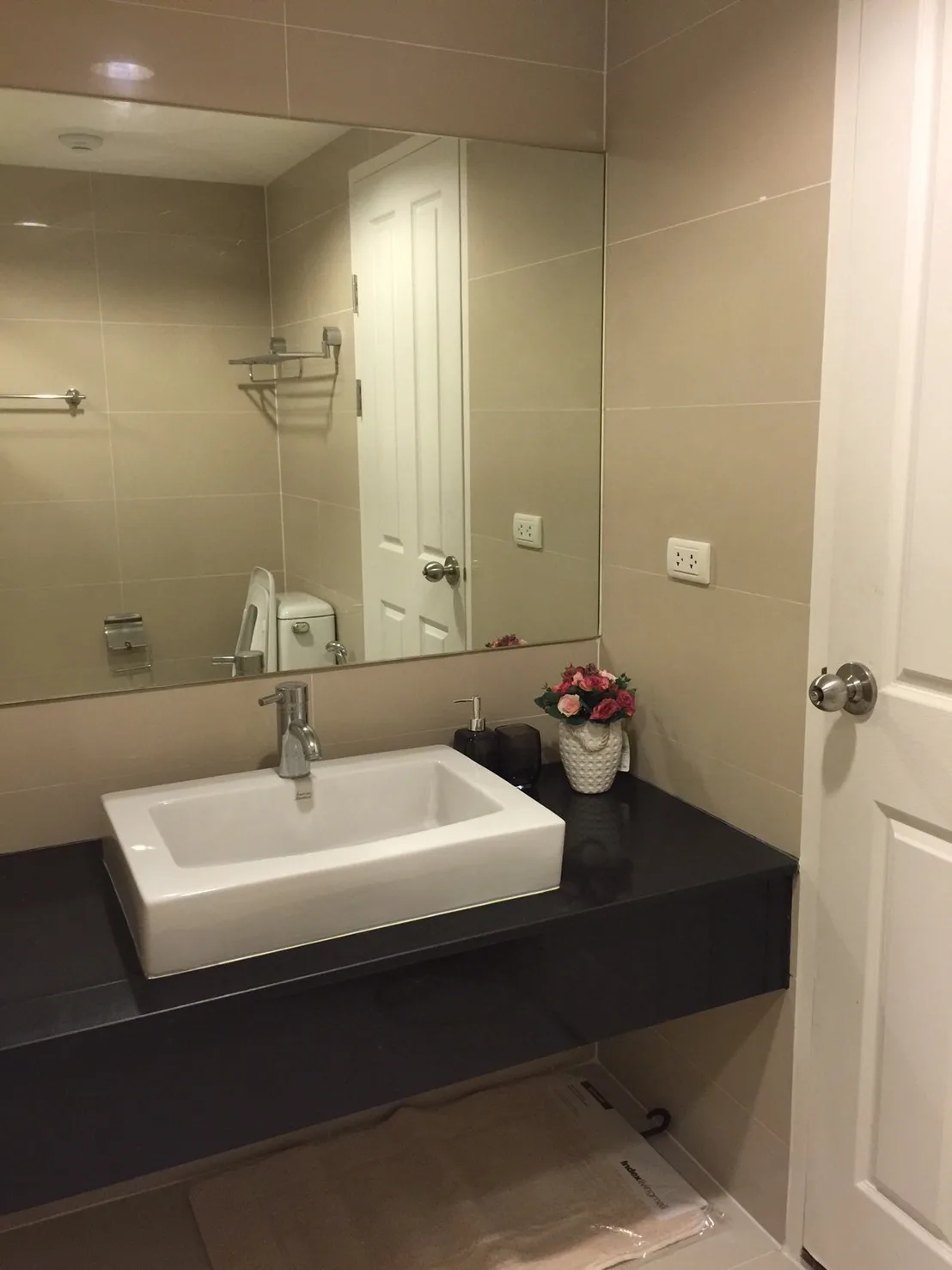 Property photos for Belle Grand Rama 9