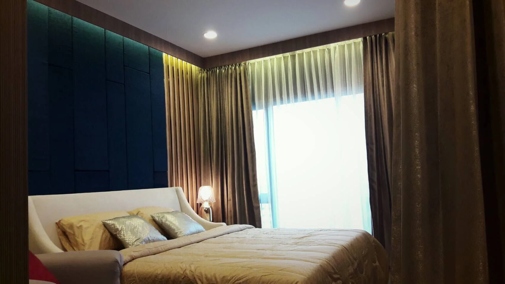 Property photos for The Crest Sukhumvit 34