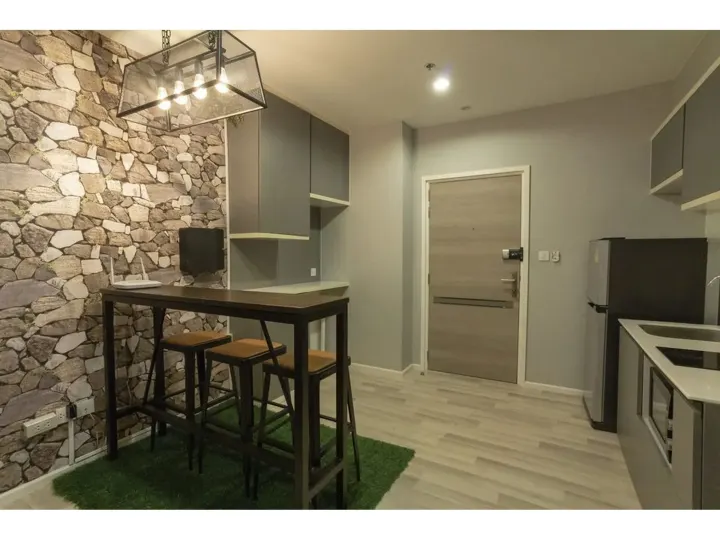 Property photos for The Key Sathorn - Charoenraj