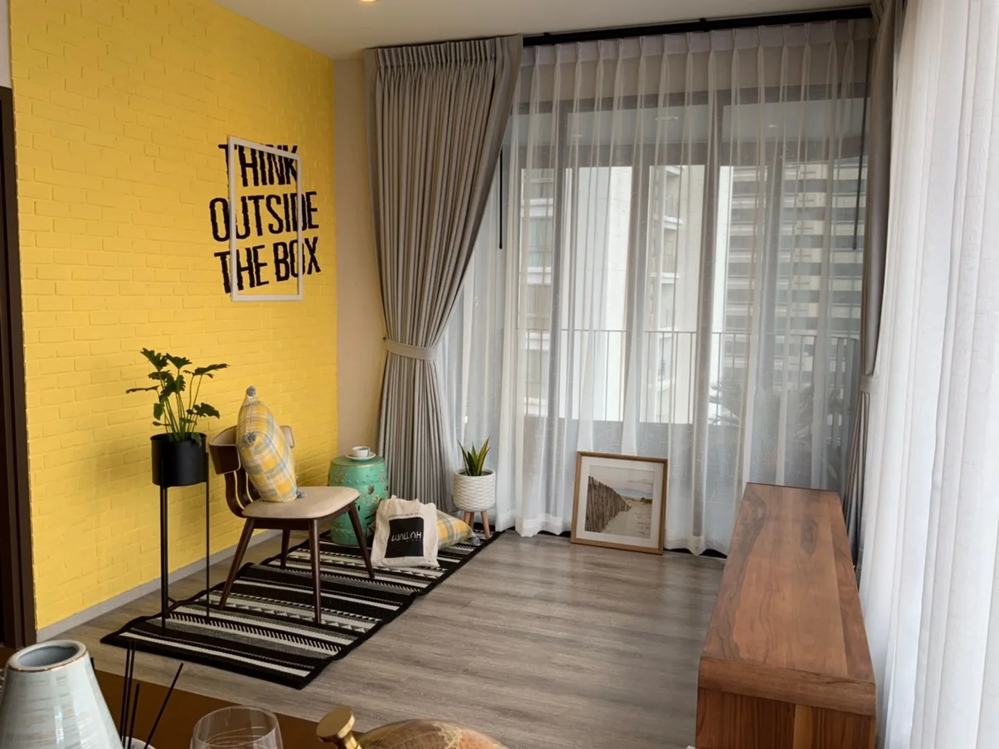 Property photos for Ideo Mobi Asoke
