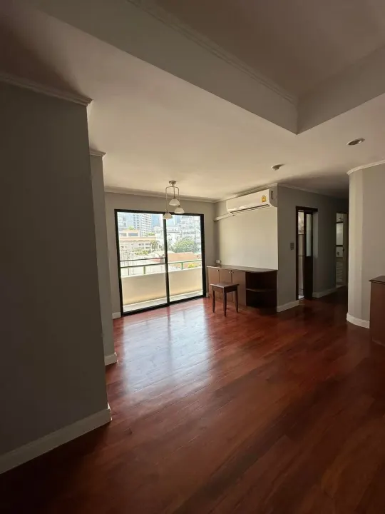 Property photos for Saladaeng Executive